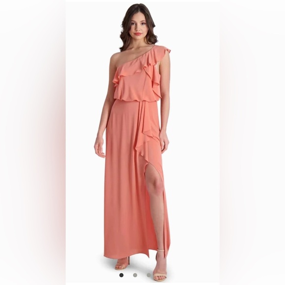 BCBGMAXAZRIA Dahlia Women’s Ruffled 1 Shoulder Front Slit Gown rose blush color - Picture 2 of 8
